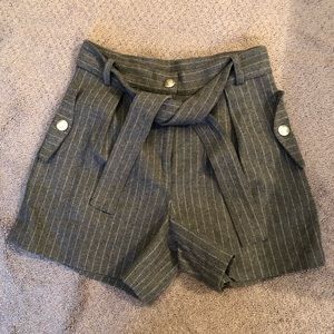 Grey Cashmere-Wool Tie-waist Shorts with Pockets